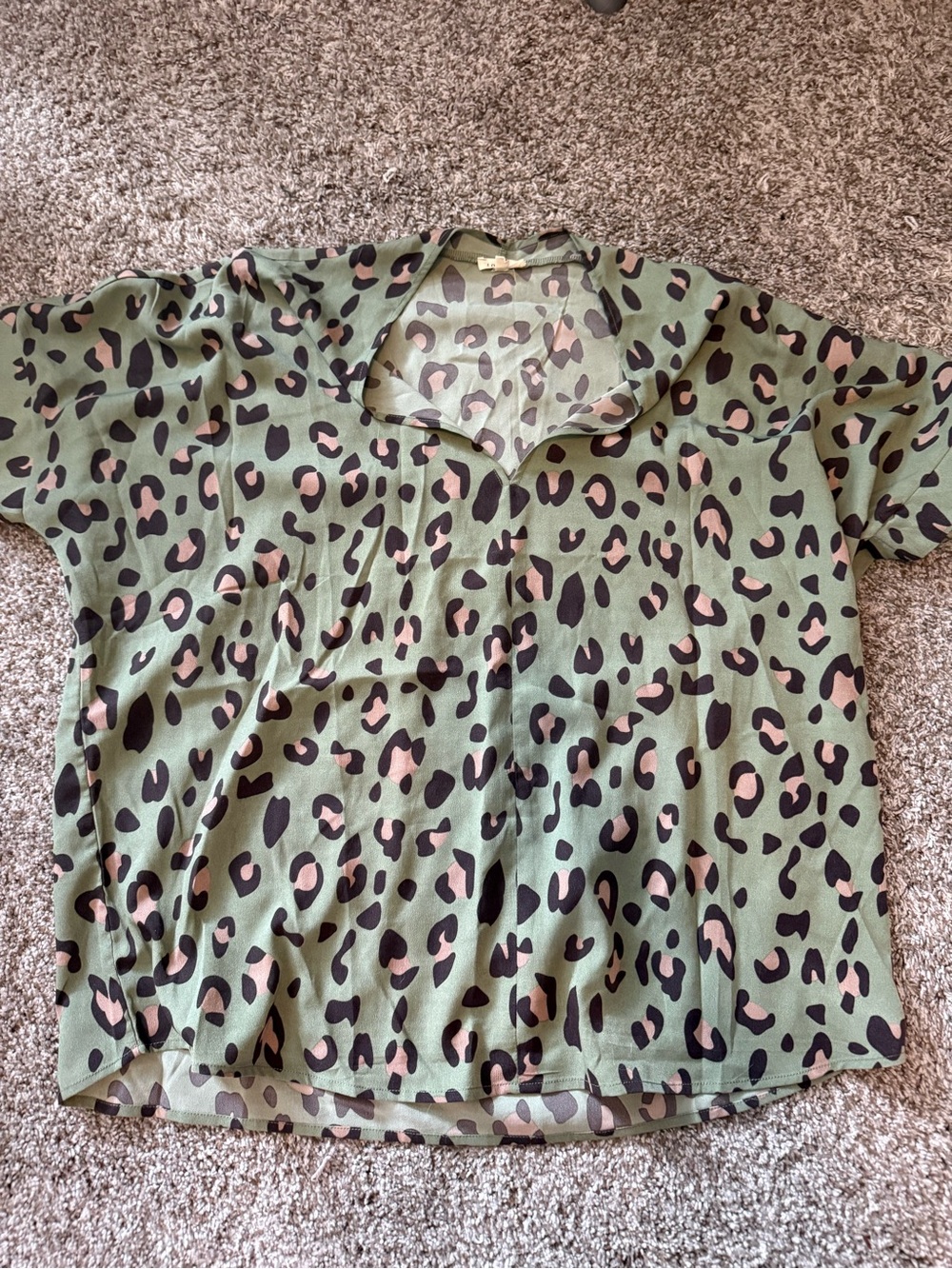 JODIFL Green and Brown Leopard Print Top